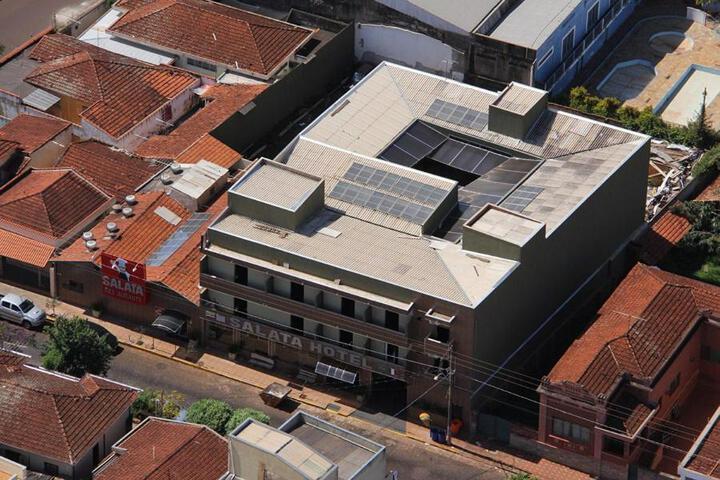 SALATA Hotel CENTRO
