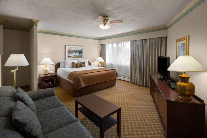 Room 33 of 86