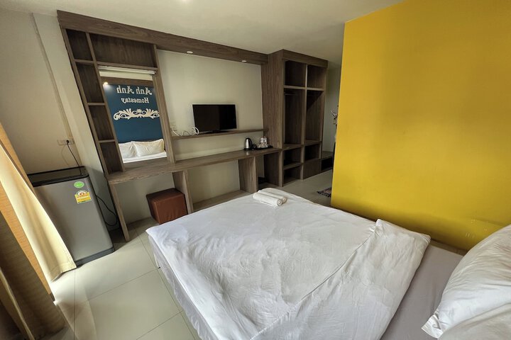 Room 15 of 41
