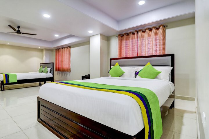 Room 16 of 37