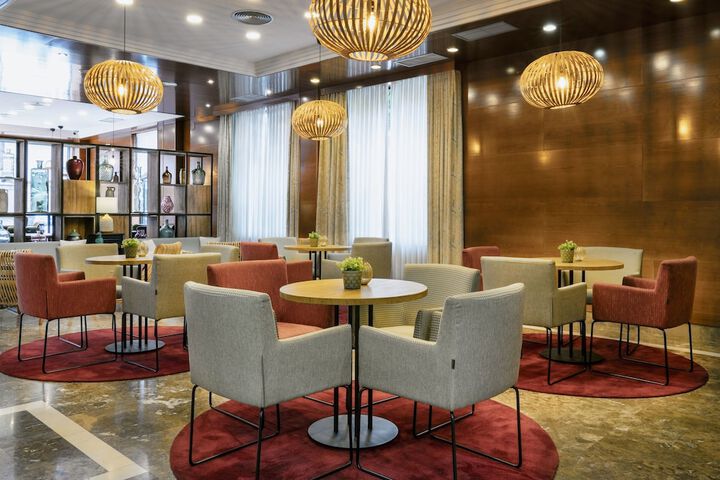 Hotel 6 of 37