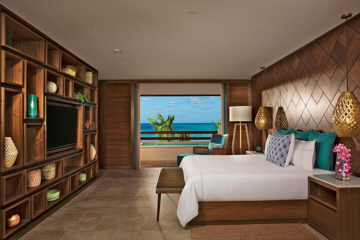 Room 6 of 79