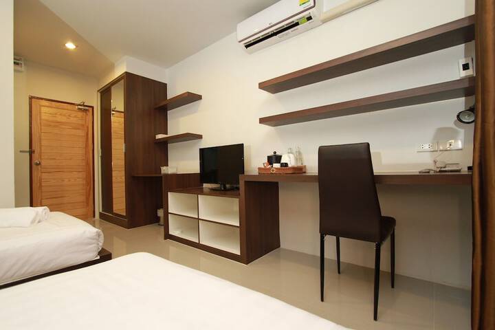Room 19 of 39