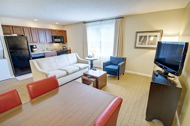 Room 25 of 60