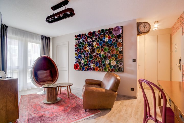 Room 14 of 127