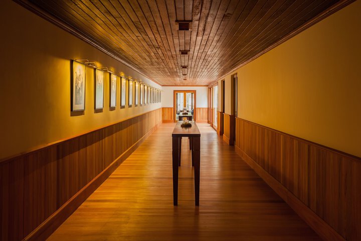 Ballroom/Hall 73 of 87