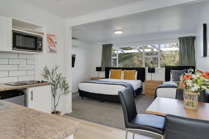 Room 10 of 90