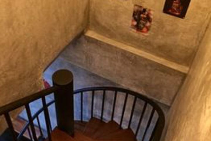 Room 7 of 60