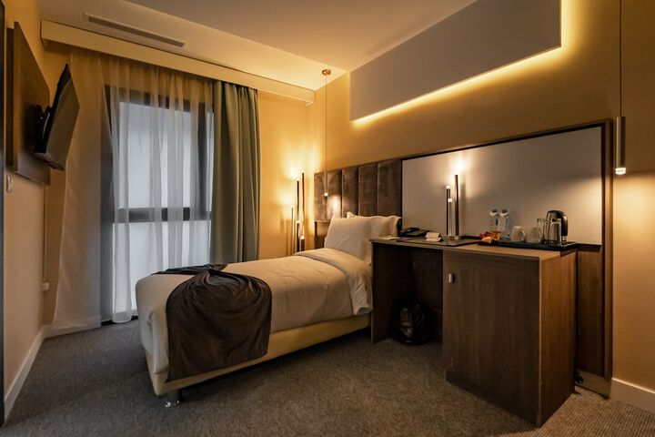 Room 7 of 31