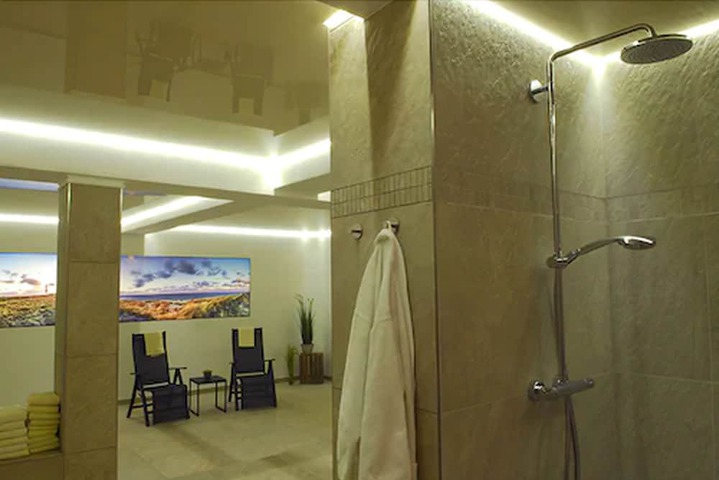 Spa 66 of 72