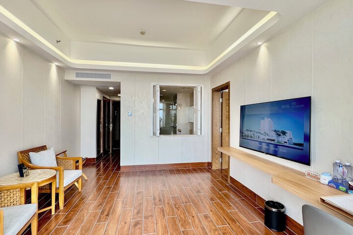 Room 19 of 37