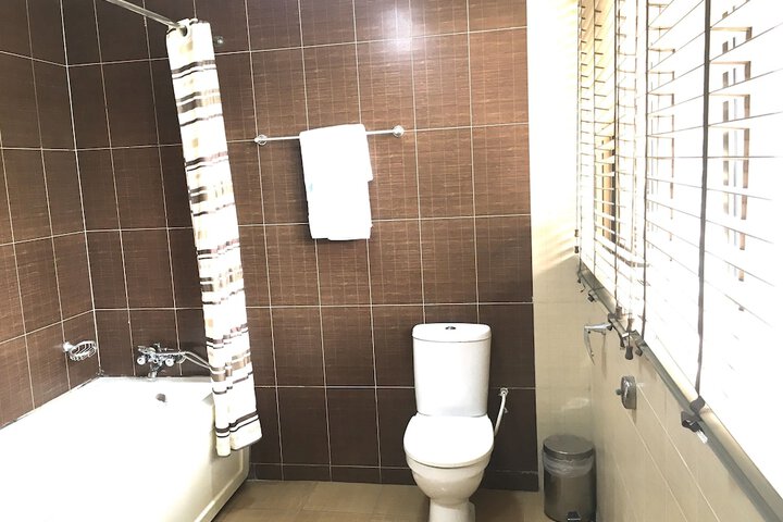 Room 13 of 22