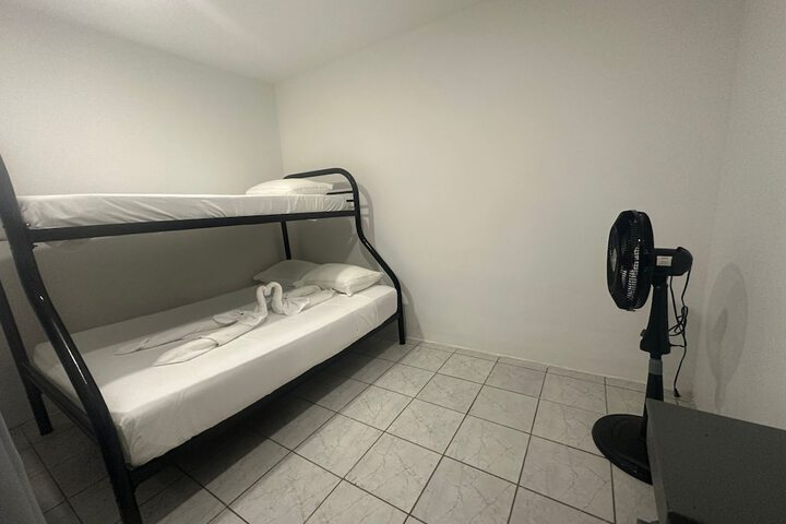 Room 18 of 99