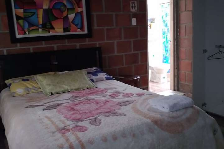 Room 4 of 20