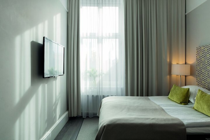 Room 19 of 57