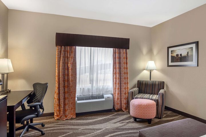 Room 10 of 43