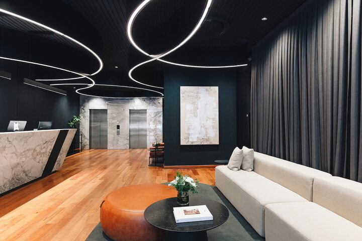 Entrance & Lobby