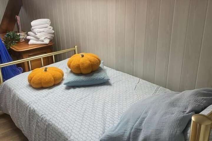 Room 17 of 39