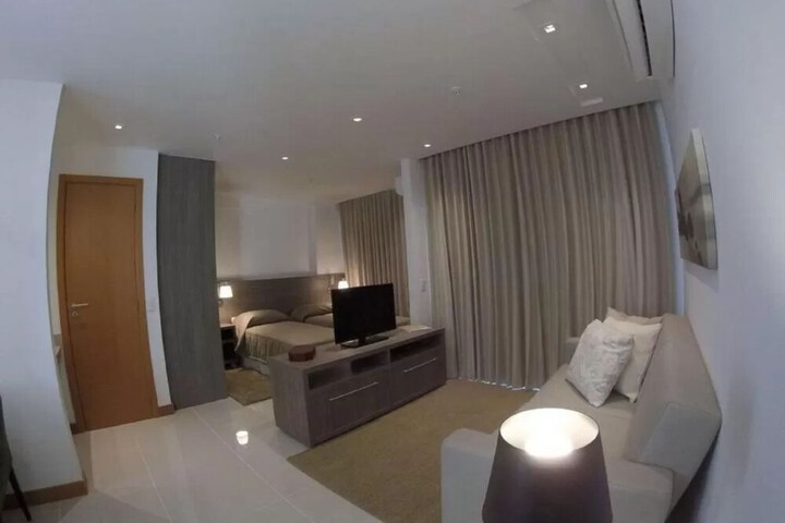 Room 7 of 52