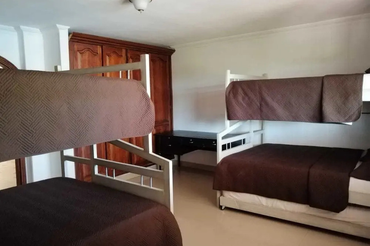 Room 3 of 18