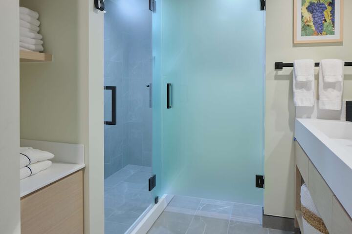 Bathroom shower