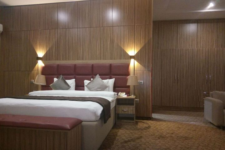 Room 15 of 59