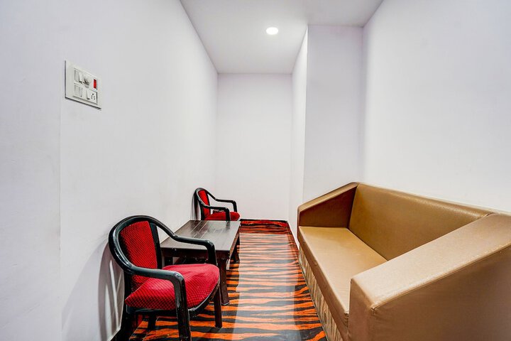 Room 16 of 37