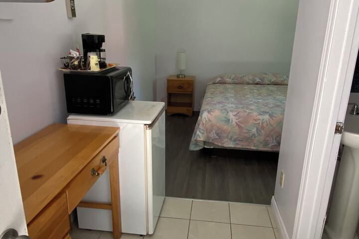 Room 9 of 30