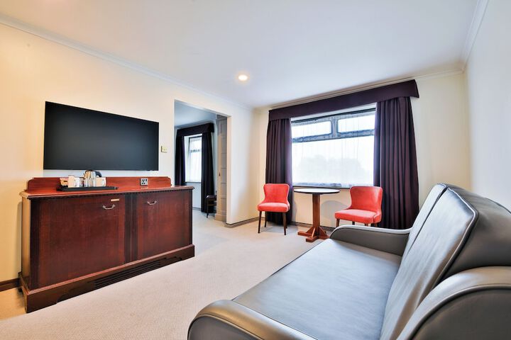 Room 49 of 110
