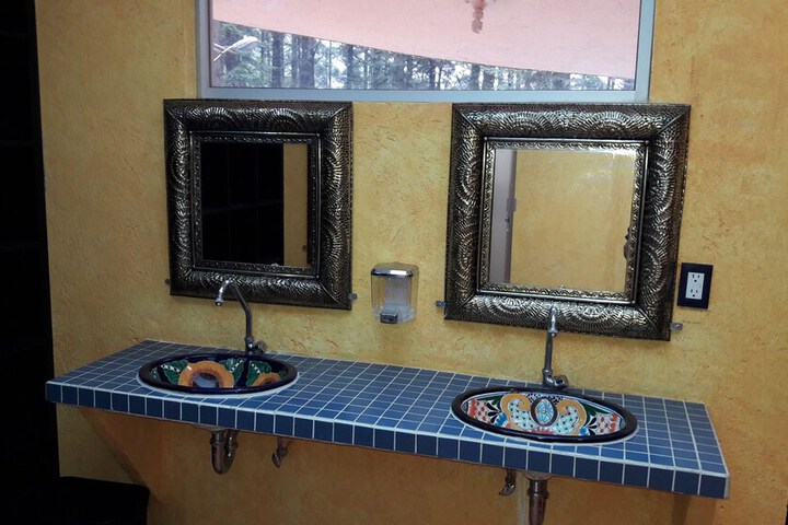 Room 15 of 26