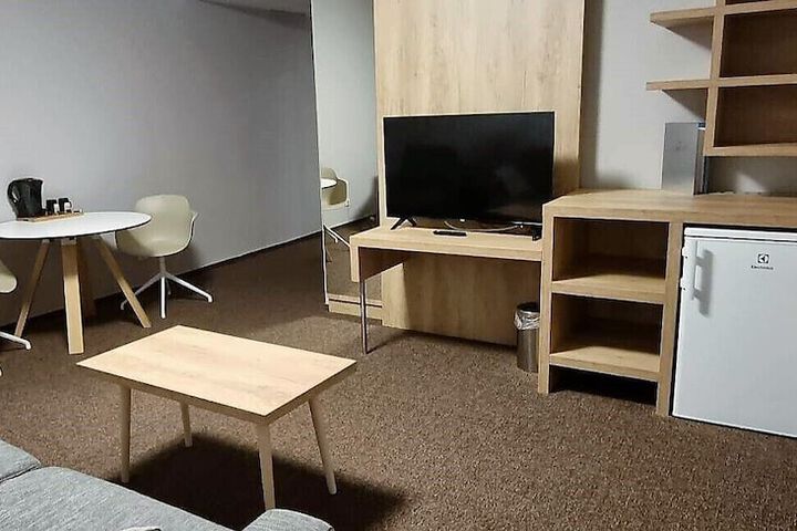 Room 14 of 29