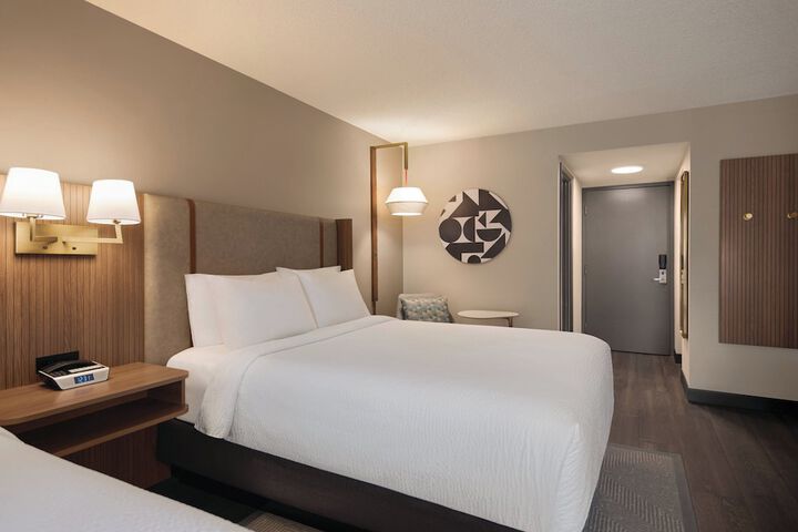 Room 30 of 87