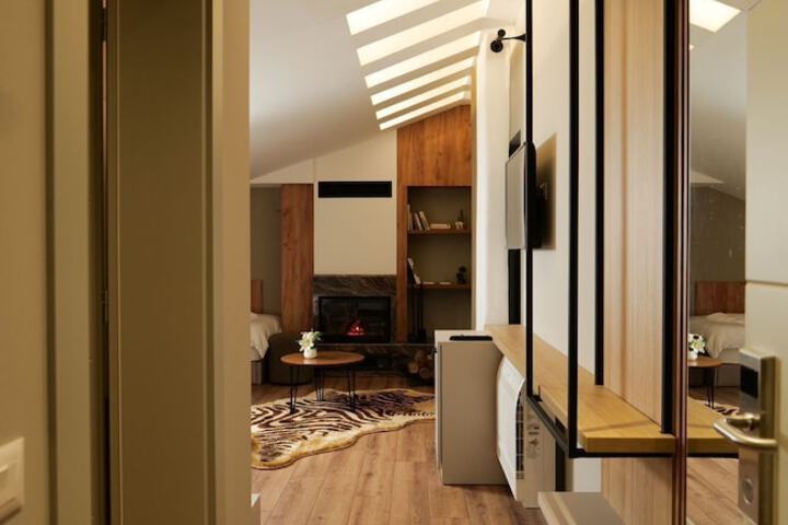 Room 10 of 40