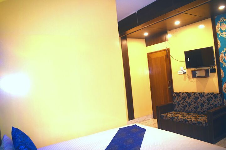 Room 4 of 22
