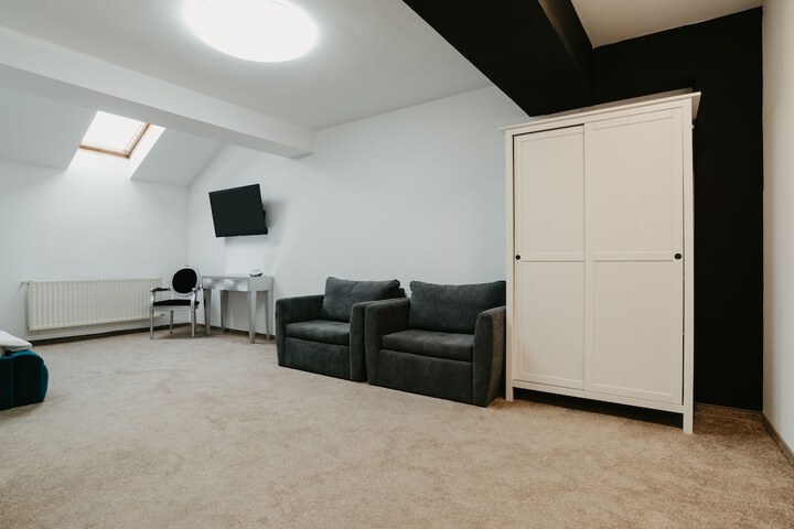 Room 22 of 112