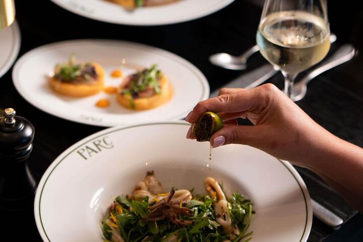 Dining 58 of 88
