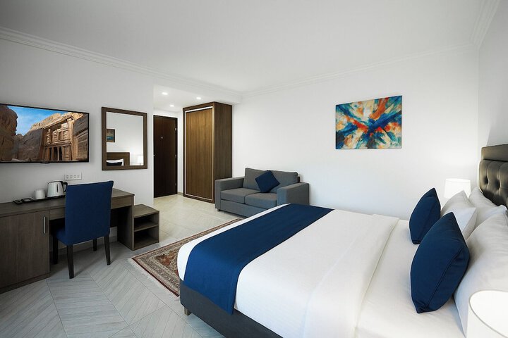 Room 17 of 65