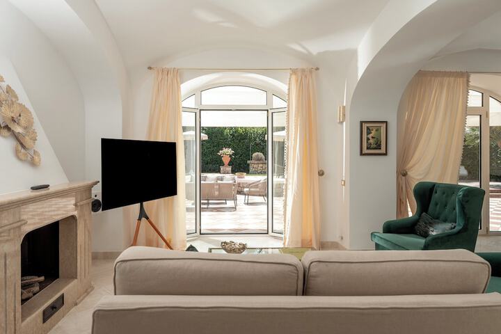 Room 95 of 250