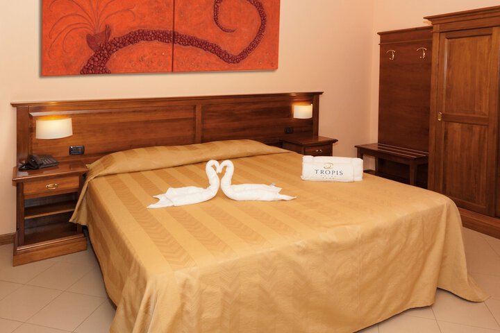Room 7 of 71