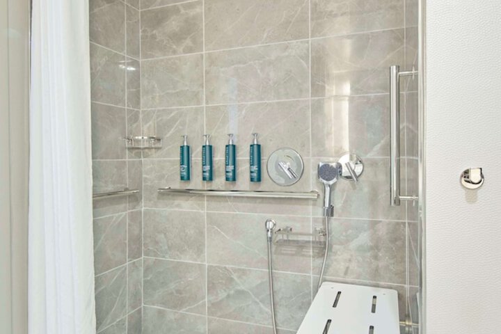 Bathroom shower