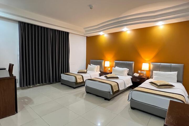 Room 18 of 36
