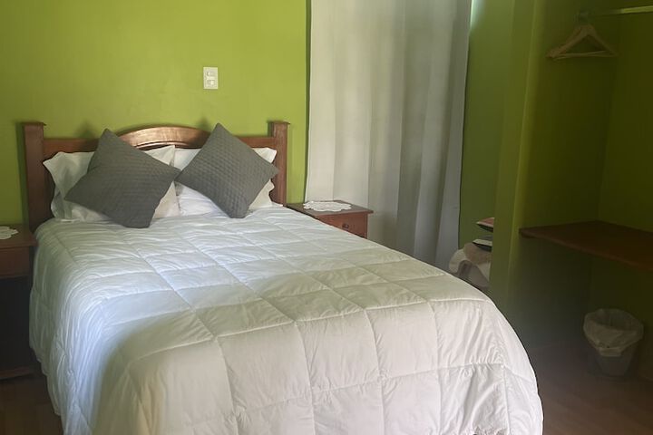Room 8 of 63