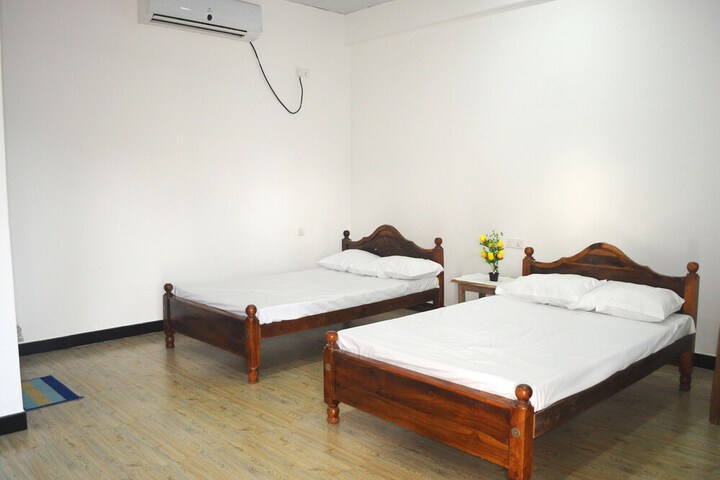 Room 8 of 24