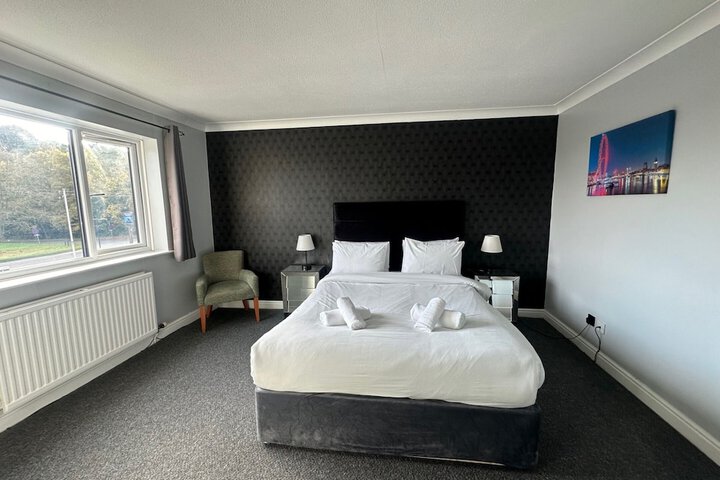 Room 13 of 49