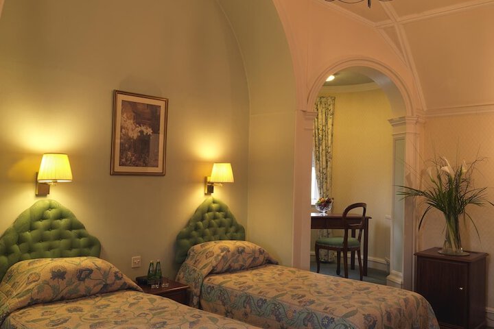 Room 3 of 36
