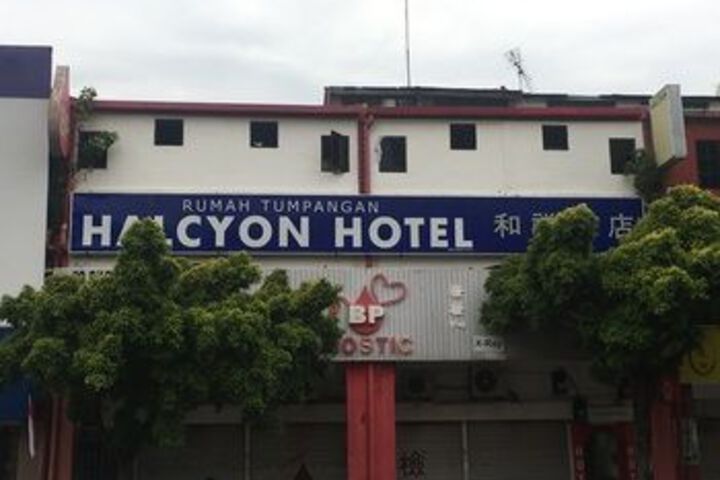 Halcyon Hotel