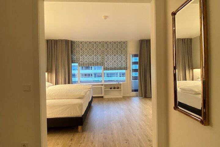 Room 35 of 99