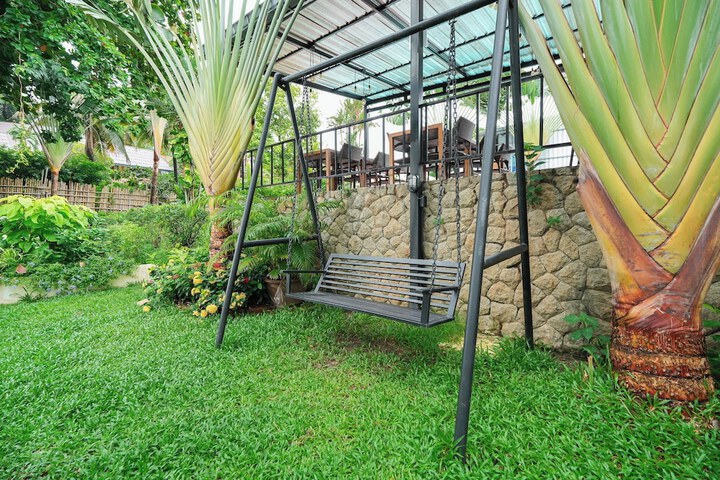 Hotel Exterior 60 of 72
