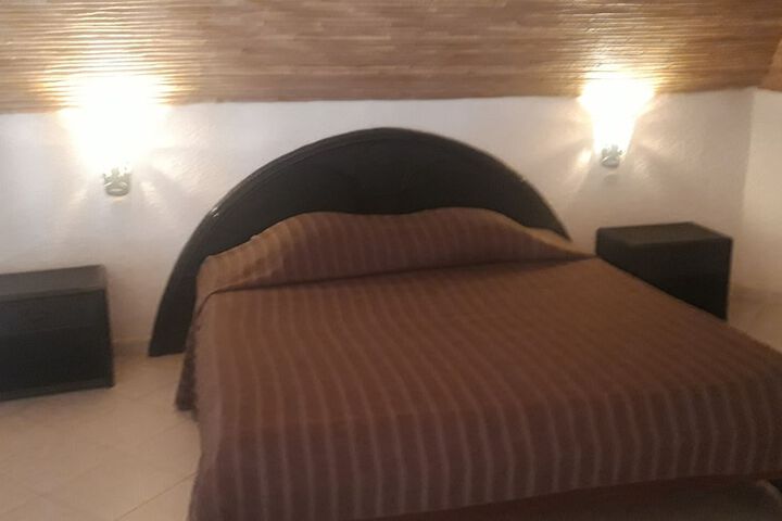 Room 6 of 68