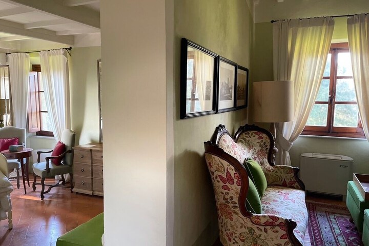 Room 10 of 67